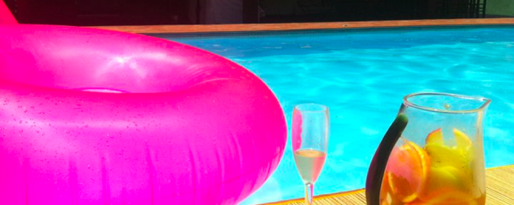Como organizar uma festa na piscina