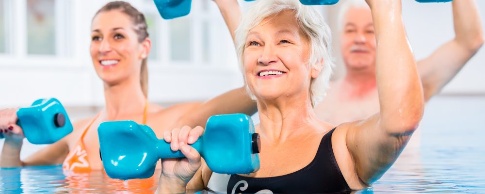Exercícios na água: saúde e diversão para todas as idades