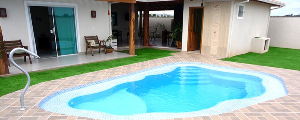 Piscina e quintal pequeno: veja como conciliar
