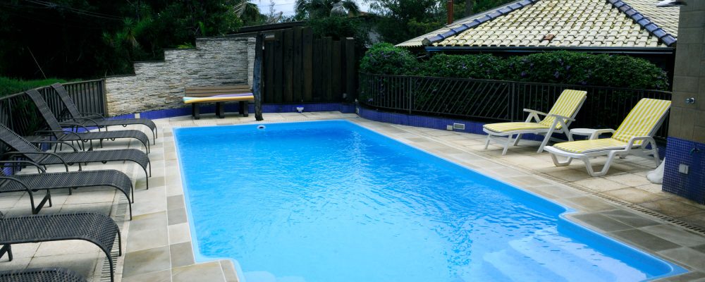 Fibra de vidro: saiba mais sobre o material usado na piscina