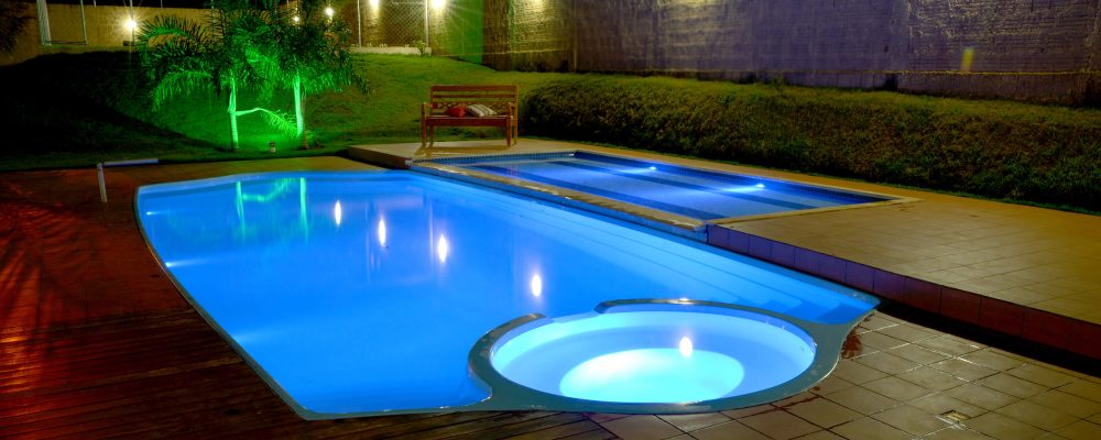 Refletor de Led para uma piscina luminosa e mais atraente