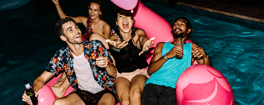Festa na piscina: 6 maneiras de inovar nesse verão!
