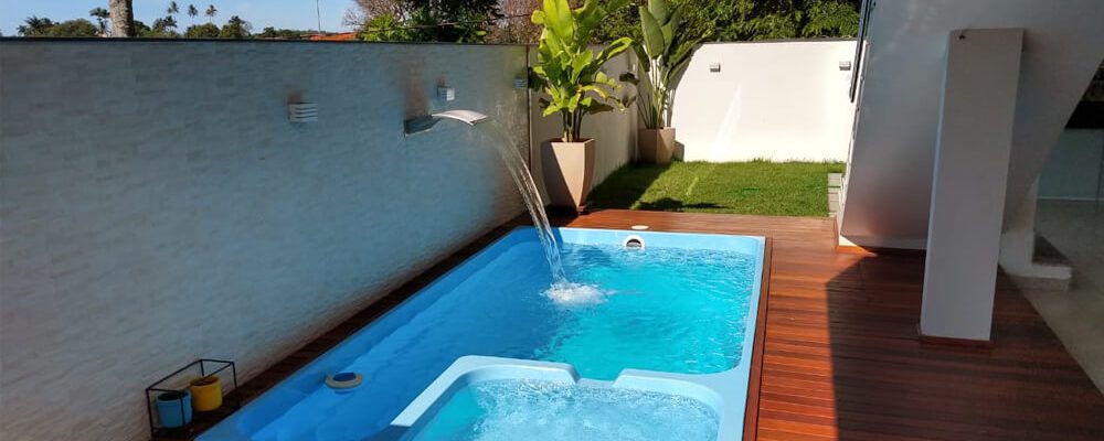 4 motivos para você investir em uma piscina com hidromassagens